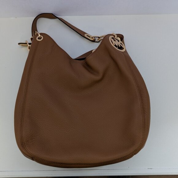 NWT Michael Kors "Fulton" Large Leather Shoulder Tote in Color Acorn. - Picture 4 of 10